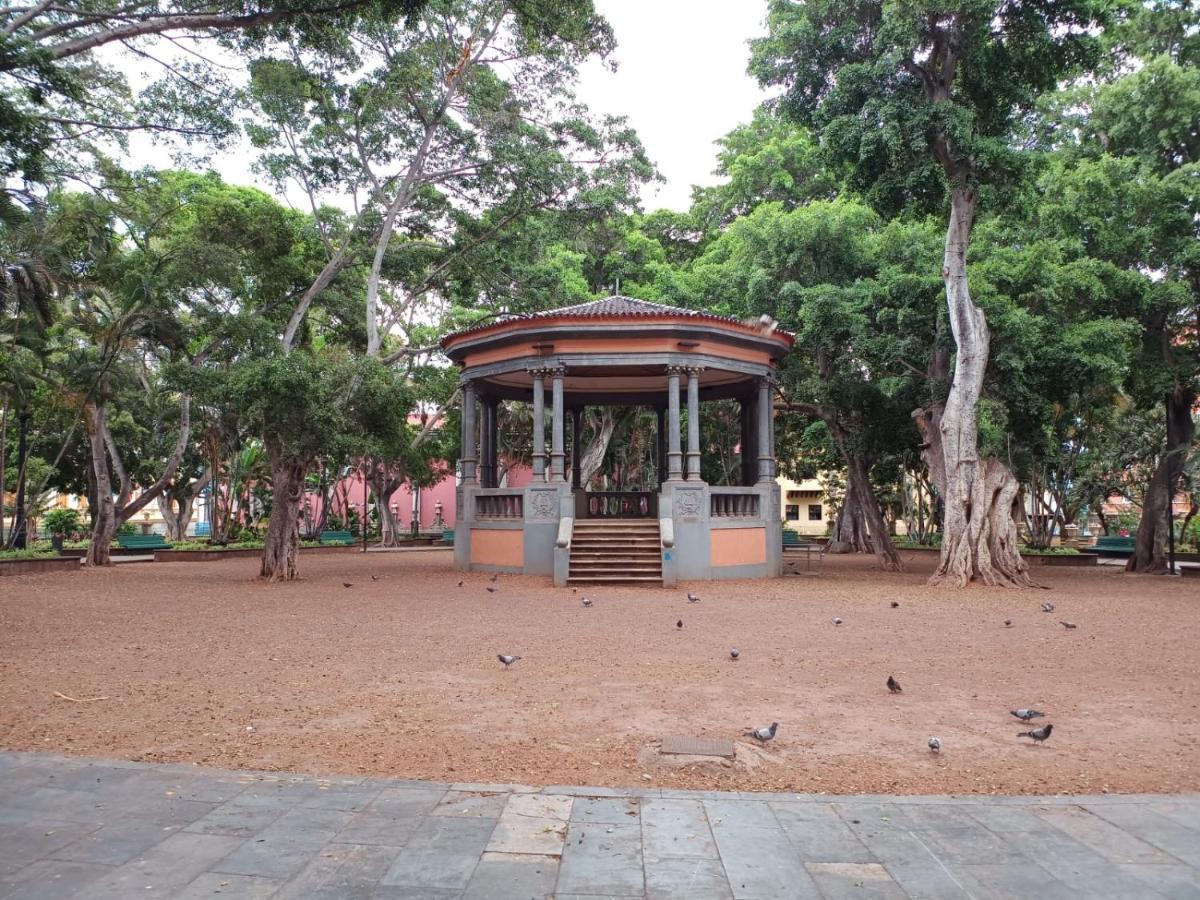 Center Santa Cruz, Alojamiento Centrico Con Gran Terraza, Cocina , Salon Y Banos, Todo Privado Exterior foto